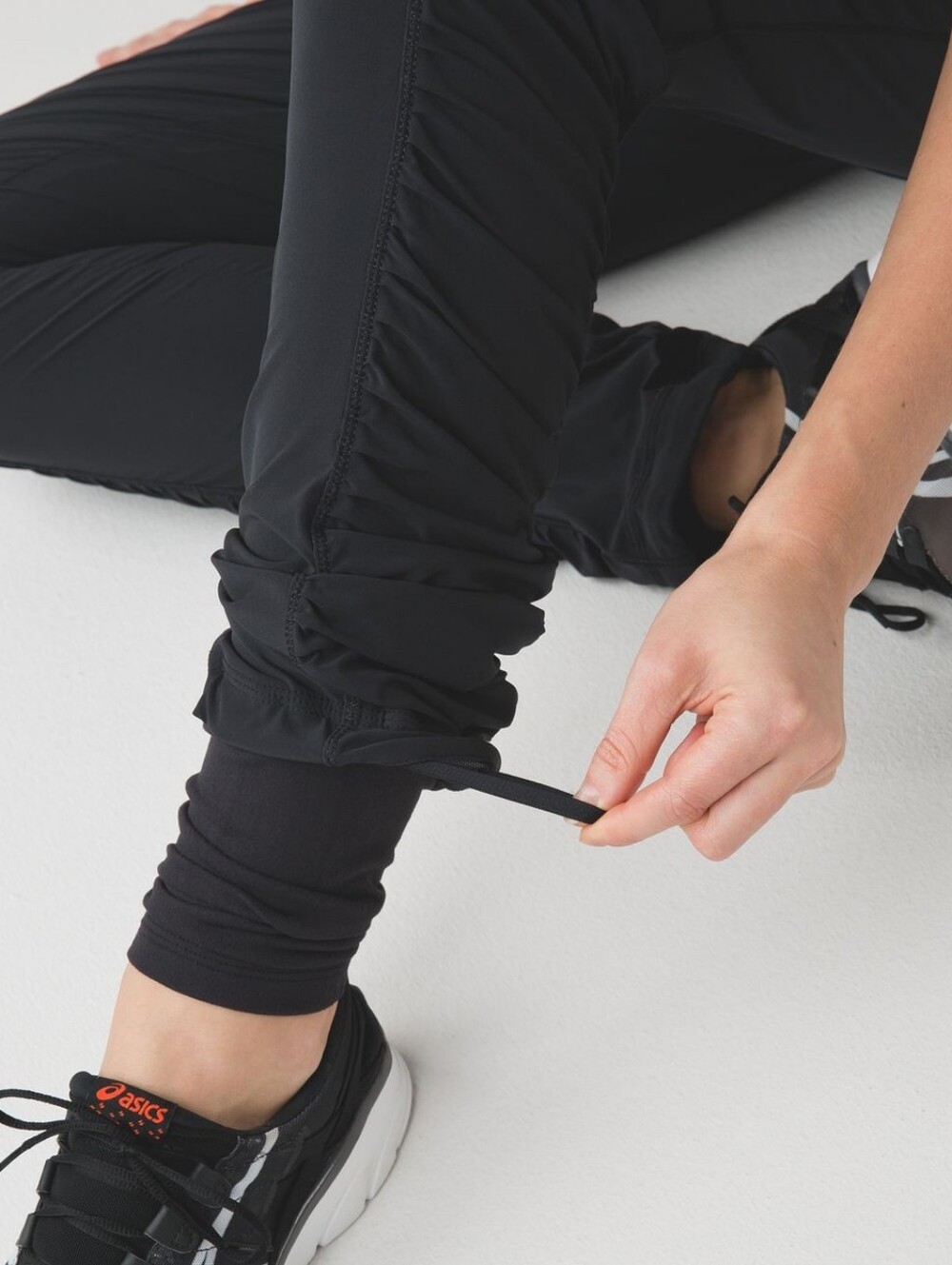 Lululemon Runderful Pant Black - Picture 6 of 14